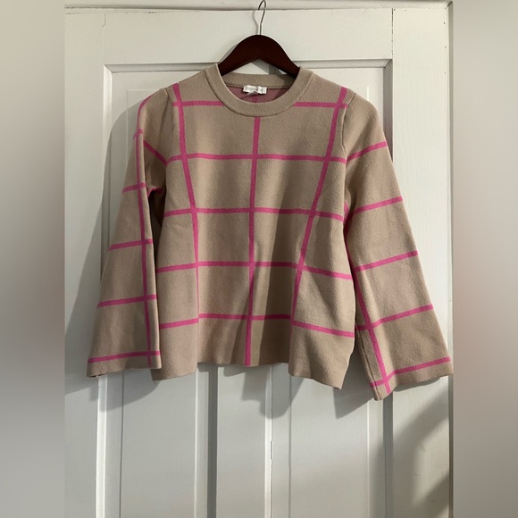 crown & ivy Sweaters - EUC Crow & Ivy Sweater